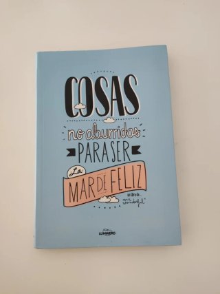 Libro Cosas no aburridas para ser la mar de feliz.