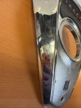 Tapa embellecedora depósito Suzuki VZ 800 Marauder