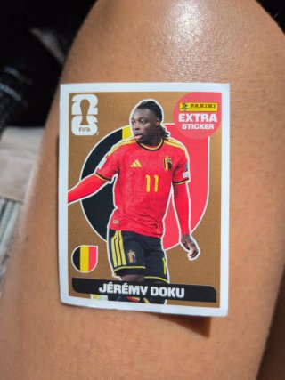 Cromo Extra Sticker Jérémy Doku Bronce