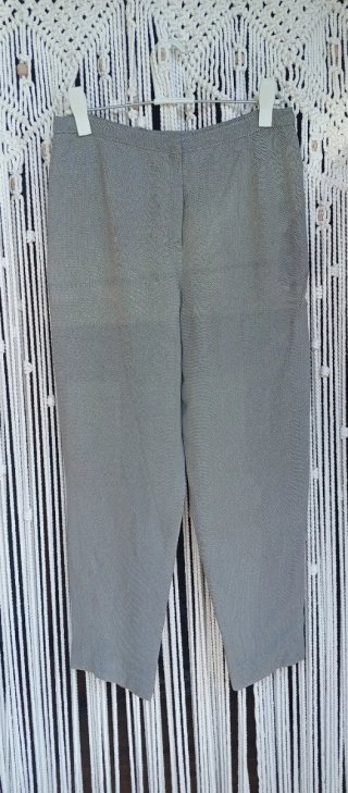 Conjunto Chaleco y Pantalón Beige/Gris