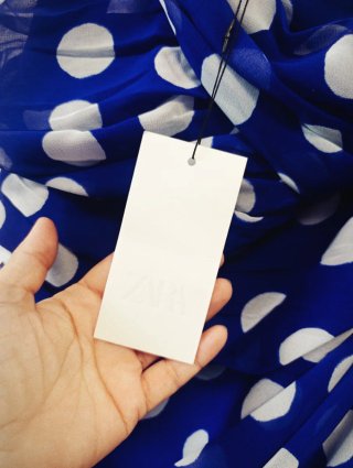 Vestido Zara lunares azul talla M