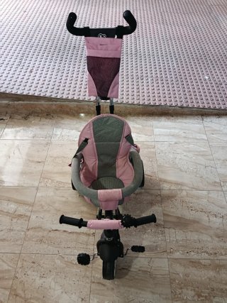 Triciclo Kinderkraft rosa