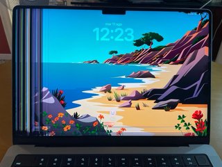 MacBook Pro M3 16GB Plata de 2024