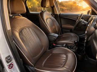 MINI Automatic Countryman 2012