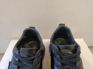 Zapatillas Guess Talla 42 Negras