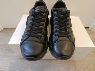 Zapatillas Guess Talla 42 Negras