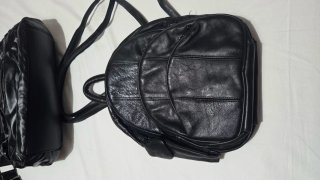 Lote 4 bolsos y mochilas negros