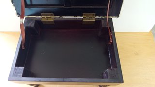 Taburete vintage francés con compartimento