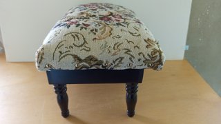 Taburete vintage francés con compartimento