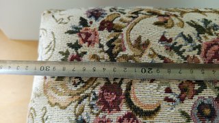 Taburete vintage francés con compartimento