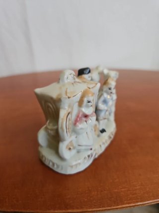 Statuetta Carrozza Vintage Porcellana