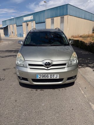 Toyota Verso 2005