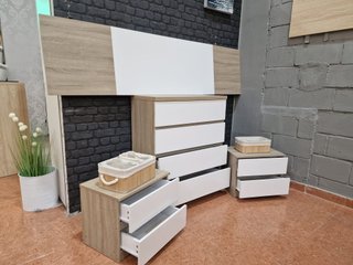 Cómoda, 2 Mesitas Noche y Cabecero