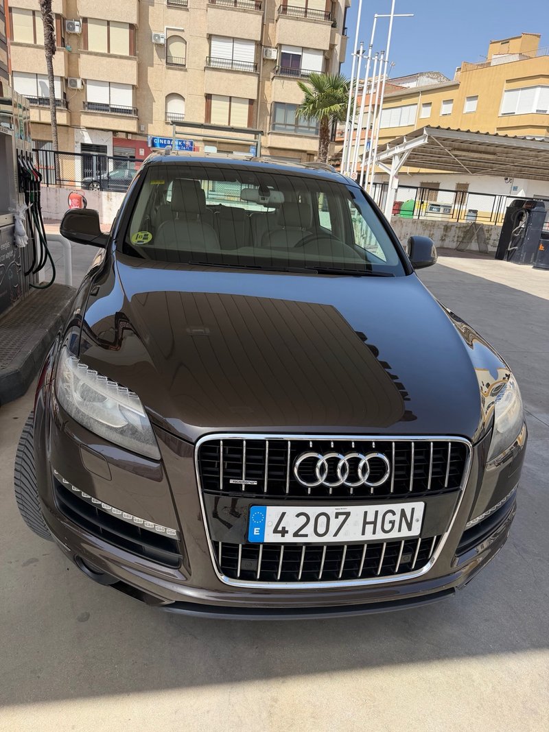 Audi Q7 2012 - foto 1