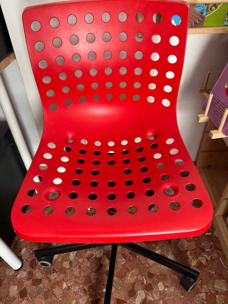Silla de escritorio roja Ikea