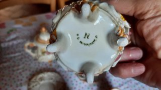 Servizio da caffè in ceramica decorato