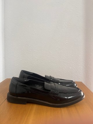 Mocasines negros charol