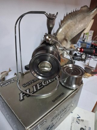 Carrete Shimano Super Aero Fliegen 2009