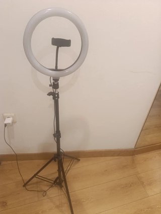 Aro de luz LED con soporte para móvil