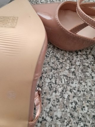 Zapatos tacón charol nude talla 38