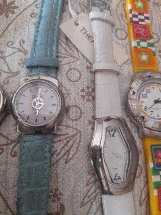 Lote 10 relojes mujer variados