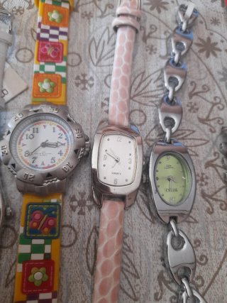 Lote 10 relojes mujer variados
