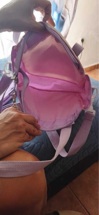 Mochila Karissa Morada y Beige con Cartera