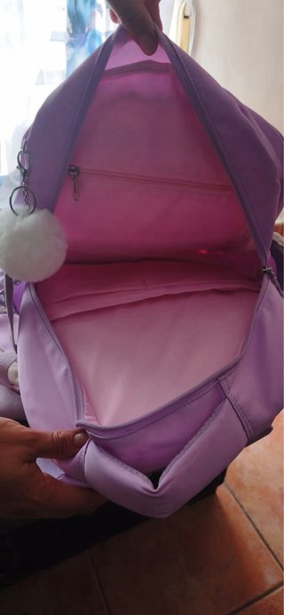 Mochila Karissa Morada y Beige con Cartera