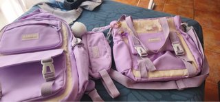 Mochila Karissa Morada y Beige con Cartera