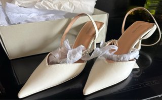 Elegantes zapatos de salón