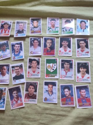 Lote de 27 cromos de fútbol