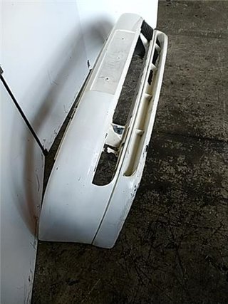 DEFENSA DELANTERA SEAT CORDOBA BERLINA 6K