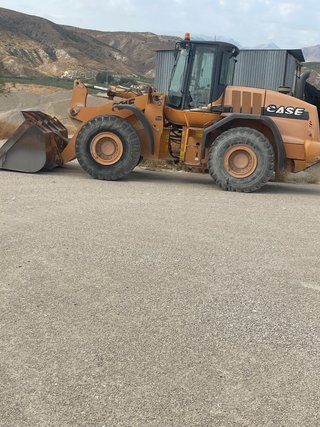 Pala Cargadora Case 821E