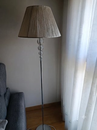Lámpara de pie salón tela y cristal y metal