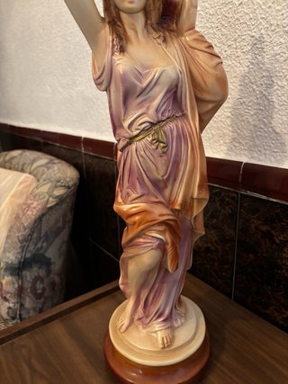 Figura grande de mujer clásica vintage 55 cm