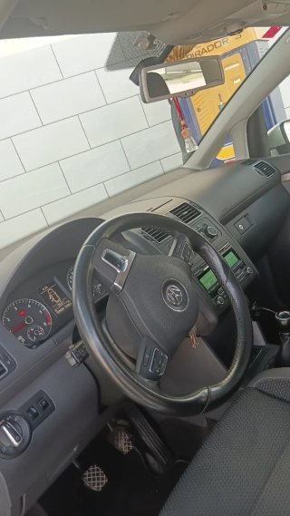 Volkswagen Touran 2012