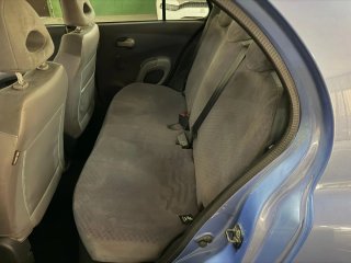 Nissan Micra 2003 (AUTOMATICO)