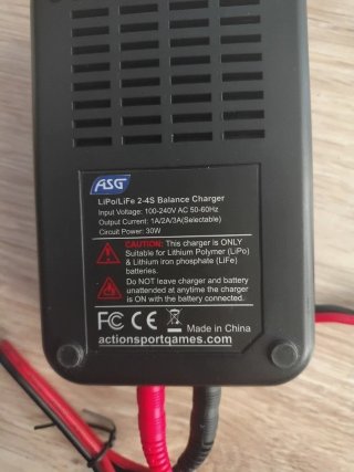 Cargador ASG 30W/3A LiPo/LiFe + Batería