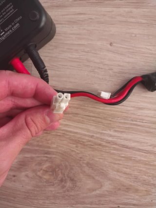 Cargador ASG 30W/3A LiPo/LiFe + Batería