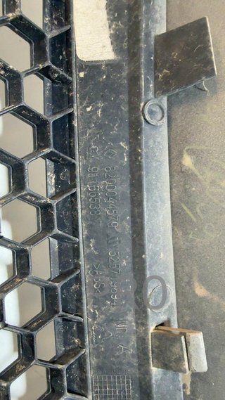 REJILLA PARAGOLPES DELANTERO Renault Clio II Fase II (B/CB0)(2001->)