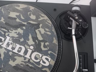 Technics SL-1210MK5 - Tocadiscos Direct Drive