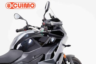 BMW F 900 XR