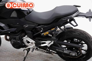 BMW F 900 XR
