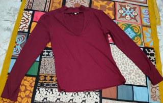 Blusa manga larga cuello V