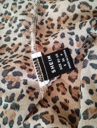 Top Shein Estampado Animal