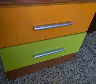 Scrivania per bambini con cassetti