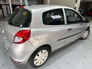 Renault Clio 2010 único dueño