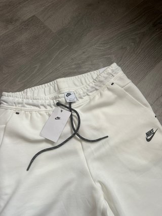Pantalones cortos Nike blancos