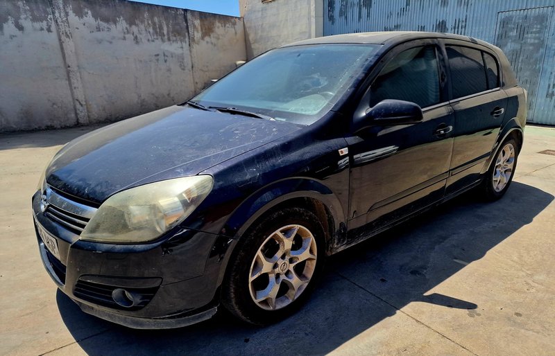 Opel Astra 2005 - foto 1