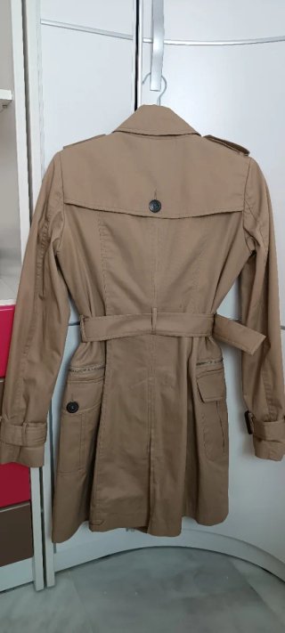 Gabardina Stradivarius Beige Talla M